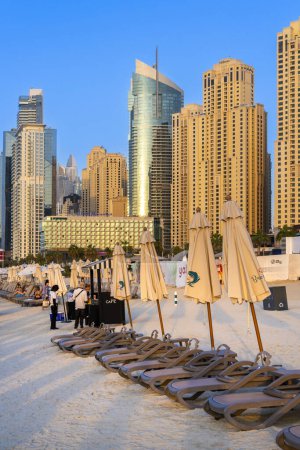 Foto de Dubai, rascacielos y playa, Jumeirah Beach Residences, Emiratos Árabes Unidos, Oriente Medio, Asia - Imagen libre de derechos