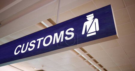 Téléchargez les photos : Airport Travel Customs Sign. TVA Taxe à l'importation - en image libre de droit