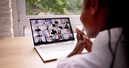 Téléchargez les photos : Travail par vidéoconférence en ligne Appel ou webinaire - en image libre de droit