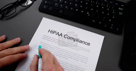 Foto de Cumplimiento de la privacidad del paciente HIPAA. Seguridad de la información médica - Imagen libre de derechos