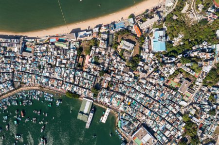 Foto de Vista de arriba hacia abajo de la isla de Cheung Chau en la ciudad de Hong Kong - Imagen libre de derechos