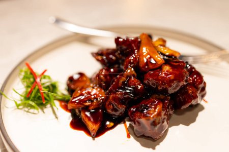 Téléchargez les photos : Chinse cuisine pipi plat de porc - en image libre de droit