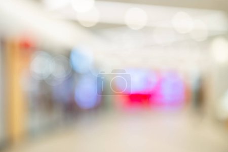 Téléchargez les photos : Vue floue du centre commercial intérieur - en image libre de droit