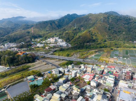 Téléchargez les photos : Top view of the strawberry field and village in Dahu in Miaoli of Taiwan - en image libre de droit