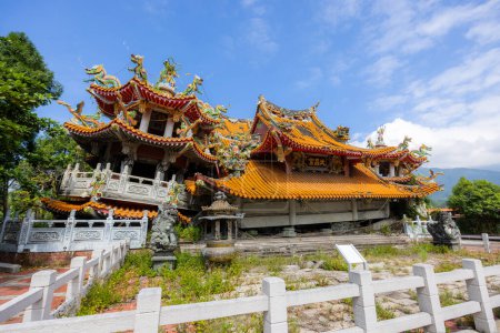 Téléchargez les photos : Nantou, Taiwan - 25 octobre 2022 : Temple Jiji Wuchang à Nantou de Taiwan - en image libre de droit