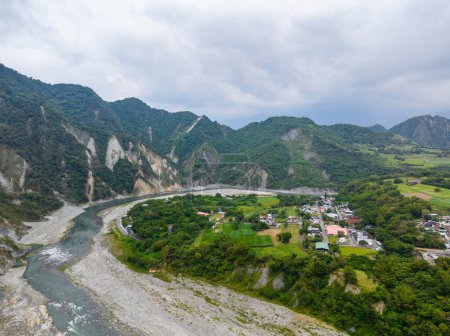 Foto de Vista aérea del valle del taroko Hualien en Taiwán - Imagen libre de derechos