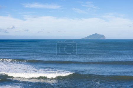 Téléchargez les photos : Journée ensoleillée avec le paysage marin à Yilan de Taiwan - en image libre de droit