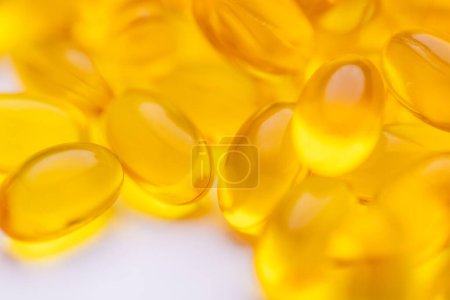 Téléchargez les photos : Complément vitaminique capsule liquide gros plan - en image libre de droit