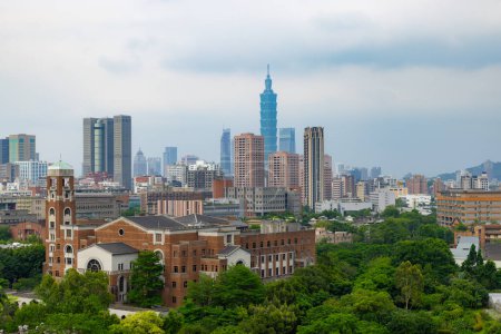 Téléchargez les photos : Taipei, Taiwan - 12 mai 2023 : skyline de la ville de Taipei - en image libre de droit