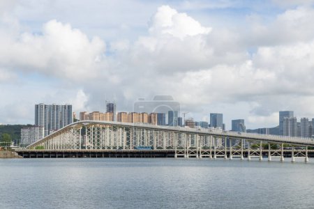 Téléchargez les photos : Macao - 03 juillet 2023 : Pont traversant le Taipa à Macao - en image libre de droit