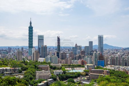 Téléchargez les photos : Taiwan - 02 mai 2023 : Taipei City skyline - en image libre de droit