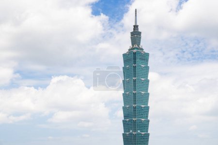 Téléchargez les photos : Taipei, Taiwan - 15 août 2023 : Taipei 101 tour d'affaires - en image libre de droit