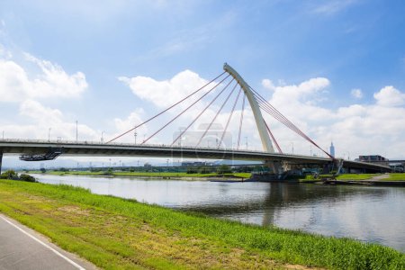 Téléchargez les photos : Taipei, Taiwan - 12 août 2023 : Pont Shezi dans la ville de Taipei - en image libre de droit