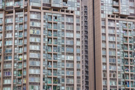 Foto de Hong Kong 23 de junio de 2023: Edificio de apartamentos en la ciudad de Hong Kong - Imagen libre de derechos
