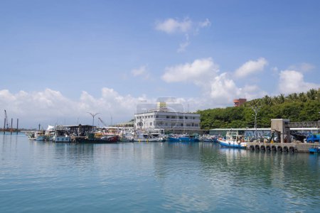 Téléchargez les photos : Taitung, Taiwan - 14 Septembre 2022 : Fugang Fishery Harbor à Taitung de Taiwan - en image libre de droit