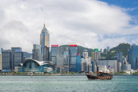Téléchargez les photos : Hong Kong - 20 juin 2023 : Port de Hong Kong Victoria - en image libre de droit