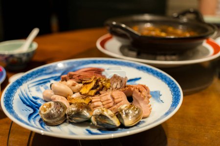 Téléchargez les photos : Ingrédient traditionnel de soupe taïwanaise au restaurant - en image libre de droit