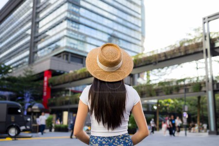 Foto de Mujer turista visita la ciudad de Taipei - Imagen libre de derechos