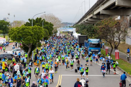 Foto de Taipei, Taiwán - 25 de febrero de 2024: Standard Chartered Taipei Charity Marathon - Imagen libre de derechos