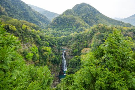 Wasserfall im Xiao Wulai Skywalk in Taoyuan Tourismus in Taiwan
