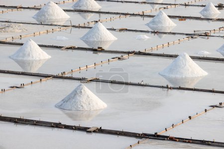 Fliesen von Jingzaijiao pflastern Salzfelder in Tainan von Taiwan