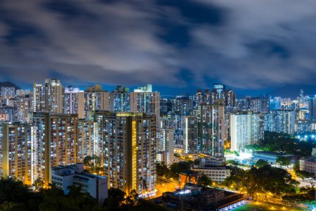 Téléchargez les photos : Hong Kong - 19 juin 2023 : Hong Kong la nuit - en image libre de droit