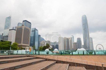 Téléchargez les photos : Hong Kong - 05 avril 2024 : TeamLab Continuous Art Harbour au Tamar Park à Hong Kong - en image libre de droit