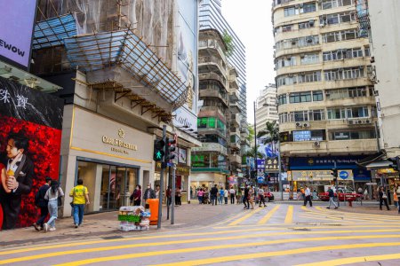 Téléchargez les photos : Hong Kong - 08 avril 2024 : Rue de Hong Kong dans le district de Causeway Bay - en image libre de droit