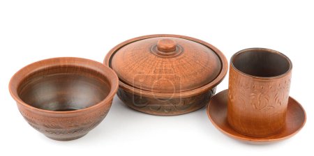 Foto de Ceramic plate, cup and bowl isolated on white background. - Imagen libre de derechos