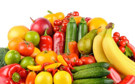 Foto de Frutas y verduras saludables aisladas sobre fondo blanco - Imagen libre de derechos