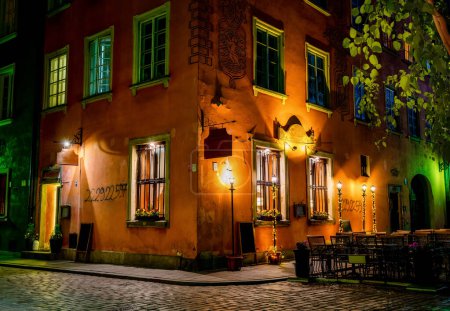Foto de Antiguo restaurante en el casco antiguo de Varsovia - Imagen libre de derechos