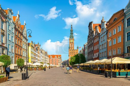 Foto de Long Market Street El Camino Real se encuentra en la Ciudad Principal de Gdansk entre la Puerta Verde y la calle larga - Imagen libre de derechos