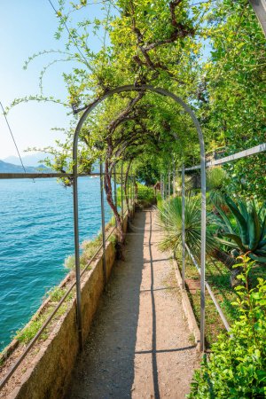 Foto de Ciudad de Varenna por el Lago de Como, Italia - Imagen libre de derechos