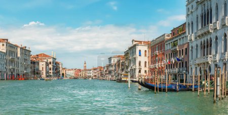 Warmer Sommertag im romantischen Venedig, Italien