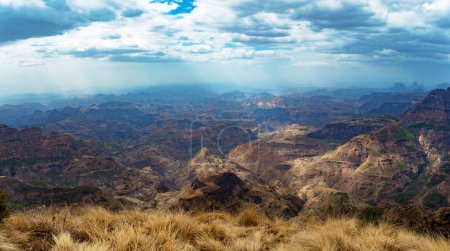 hermoso paisaje del Parque Nacional de las Montañas Semien o Simien en el norte de Etiopía, cerca de Lalibela y Gondar. África salvaje
.