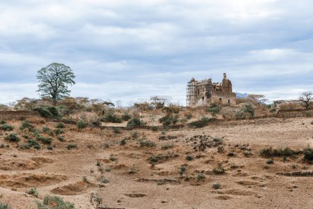 Ruinen des Guzara Königspalastes auf einem strategischen Hügel in der Nähe der Stadt Gondar, Äthiopien, afrikanisches Erbe Architektur