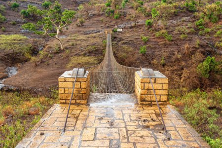 Puente de acero cerca de la cascada del Nilo Azul, Bahir Dar. Naturaleza y destino de viaje. Región de Amhara Etiopía, África