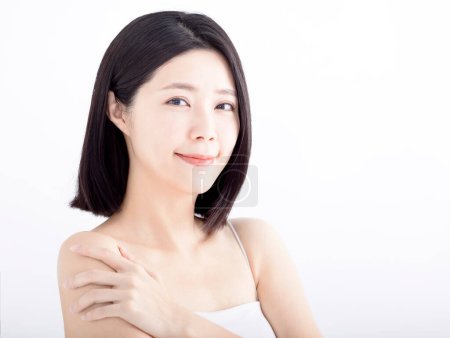 Foto de Primer plano asiático joven belleza cara con limpia fresca piel - Imagen libre de derechos
