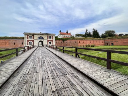 Foto de Murallas defensivas de Zamosc, un casco antiguo en el este de Polonia. - Imagen libre de derechos