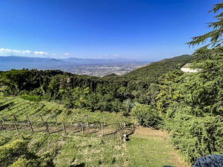 Paysage visible depuis la terrasse de l'abbaye bénédictine de Monte Cassino, Italie.