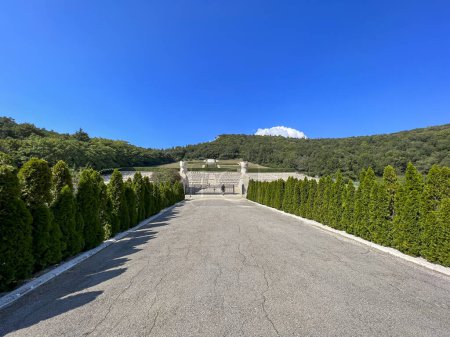 Cementerio militar polaco en Monte Cassino en Italia, vista general.