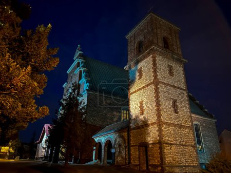 Church of the Exaltation of the Holy Cross in Czestochowa at night.