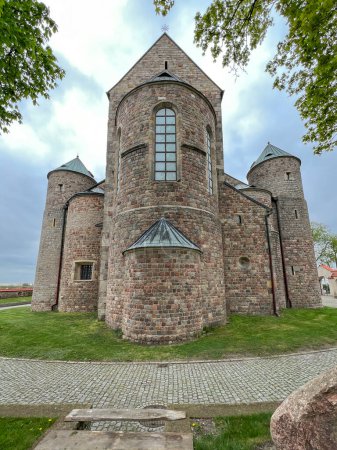 El único archicolegial en Polonia Archicolegial de la Santísima Virgen María y San Alexego en Tum (Archicolegial de Leczyca) una iglesia construida en el siglo XII ner Leczyca.