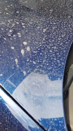 poussière de sahara, a plu sur la peinture de voiture, Pâques 2024