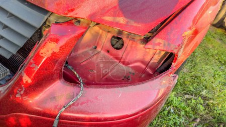Foto de Faro dañado en el coche después del accidente - Imagen libre de derechos
