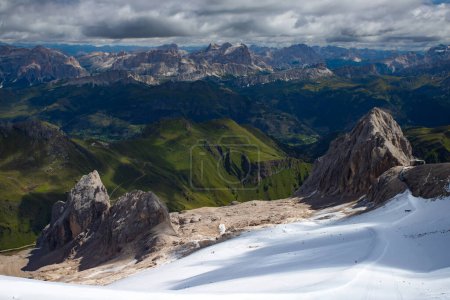 Glacier Marmolada - La Reine des Dolomites et son plus haut sommet, le Trentin Haut Adige, Italie