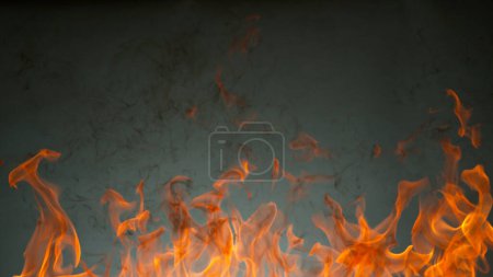 Téléchargez les photos : Flammes de feu isolées sur fond de gradient gris foncé - en image libre de droit