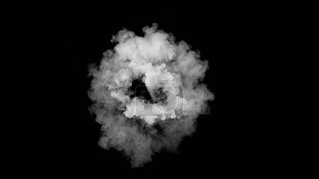 Téléchargez les photos : Petite boule de fumée blanche isolée sur fond noir - en image libre de droit