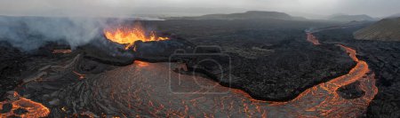 Téléchargez les photos : Belle vue aérienne panoramique du volcan actif, Litli - Hrutur, Islande 2023 - en image libre de droit