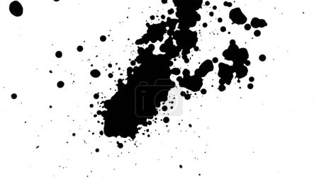 Téléchargez les photos : Macro shot de gouttes d'encre noires isolées sur fond blanc - en image libre de droit